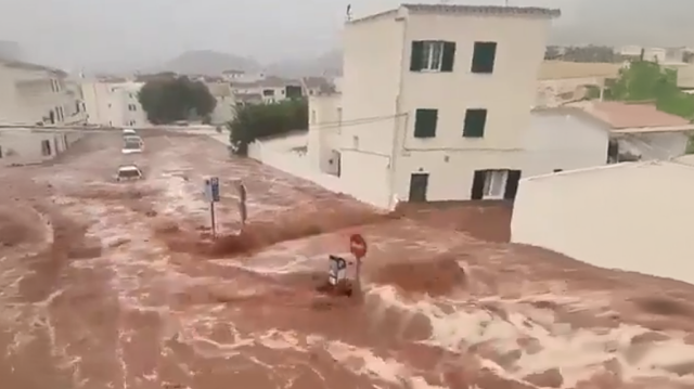 Ισπανία: Ισχυρές καταιγίδες και πλημμύρες στη Μαγιόρκα – Άνθρωποι απομακρύνθηκαν από τα σπίτια τους