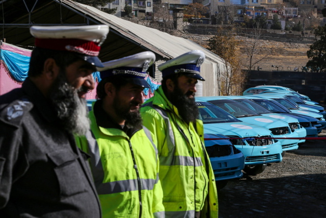 Αφγανιστάν: Το υπουργείο Ηθικής απέλυσε 280 άνδρες αστυνομικούς επειδή δεν άφησαν γενειάδα