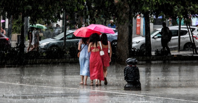 Καιρός: Έρχεται η κακοκαιρία «Atena» – Πότε και πού θα χτυπήσει