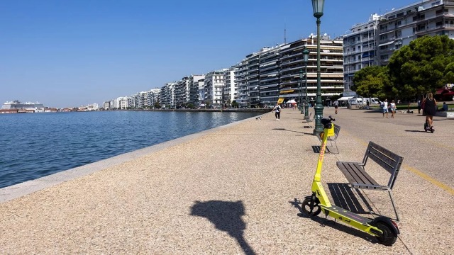 Ντου της Αστυνομίας στα ηλεκτρικά πατίνια