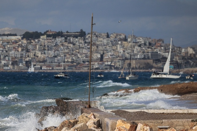 Καιρός – Κολυδάς: Αισθητή πτώση της θερμοκρασίας έως και 8 βαθμούς Κελσίου τη Δευτέρα