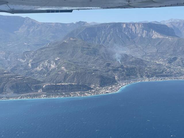 Φωτιά στο Ξυλόκαστρο: Πιλότος κατέγραψε την έναρξη της πυρκαγιάς - Δείτε φωτογραφίες ντοκουμέντο