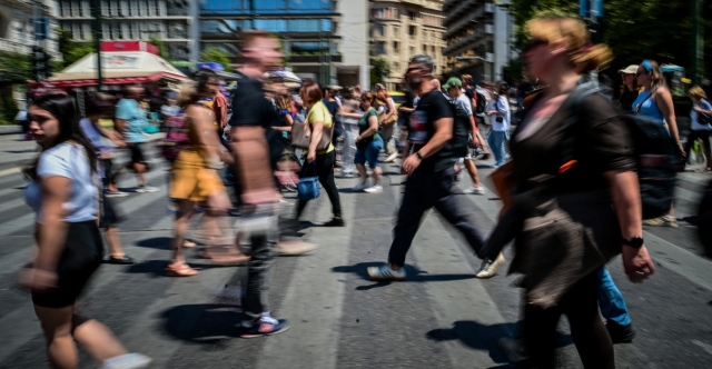 Δημογραφικό: Ανησυχία για τα στοιχεία της ΕΛΣΤΑΤ – Το 2023 οι θάνατοι ήταν 56.646 περισσότεροι από τις γεννήσεις