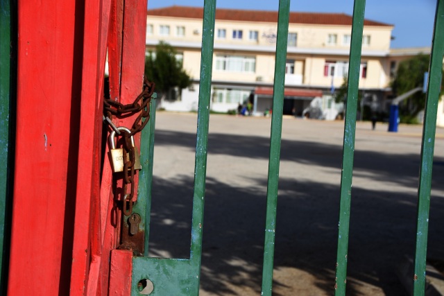 Τέσσερα 10χρονα τραυμάτισαν στο κεφάλι συμμαθήτρια τους σε σχολείο στη Νίκαια