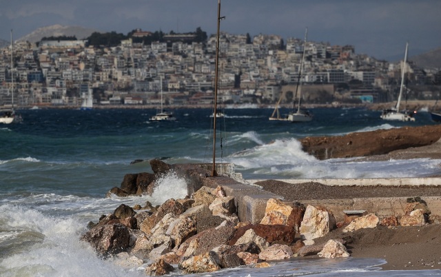 Καιρός: Έρχονται βροχές και πτώση της θερμοκρασίας – Τι λέει ο Κολυδάς για τα πρώτα χιόνια