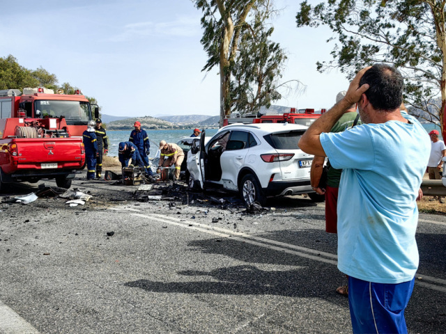 Βίντεο από τη μοιραία σύγκρουση έξω από το βενζινάδικο – Με 170 χλμ έτρεχε το ΙΧ που σκότωσε την 37χρονη μητέρα