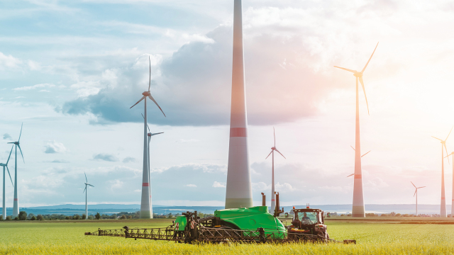 Eco friendly επενδύσεις και εύκαμπτα φωτοβολταϊκά - Πώς θα αλλάξει το ενεργειακό τοπίο στη χώρα