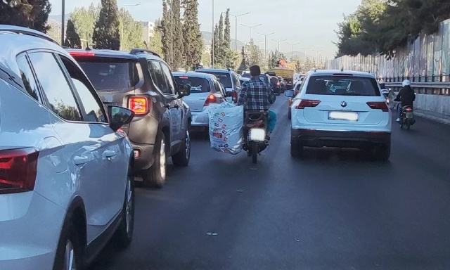 Όλη η Ελλάδα σε μια… τζαμποσακούλα