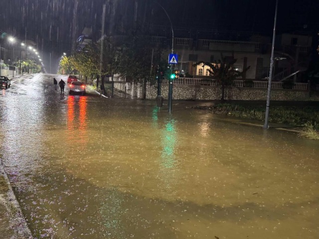 Κακοκαιρία: Προβλήματα στους δρόμους σε Αχαΐα και Αιτωλοακαρνανία λόγω βροχοπτώσεων και παγετού