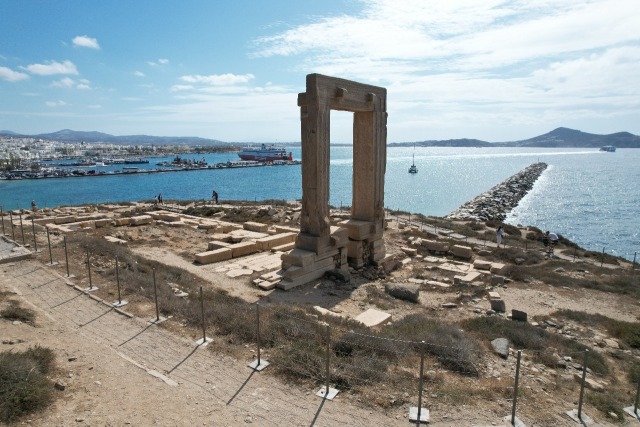 Νέα περίφραξη στην Πορτάρα Νάξου - Παραίτηση αιτήματος Δήμου Νάξου προς το Πρωτοδικείο για την προσωρινή περίφραξη