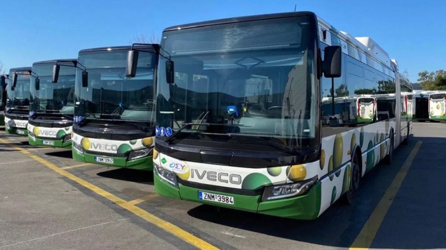 &Lambda;&epsilon;&omega;&phi;&omicron;&rho;&epsilon;ί&alpha; &alpha;ύ&rho;&iota;&omicron; (17/12): &Pi;&omicron;&iota;&epsilon;&sigmaf; ώ&rho;&epsilon;&sigmaf; &theta;&alpha; &kappa;&upsilon;&kappa;&lambda;&omicron;&phi;&omicron;&rho;&omicron;ύ&nu; &kappa;&alpha;&iota; &pi;ό&tau;&epsilon; &theta;&alpha; &kappa;ά&nu;&omicron;&upsilon;&nu; &sigma;&tau;ά&sigma;&eta; &epsilon;&rho;&gamma;&alpha;&sigma;ί&alpha;&sigmaf; &omicron;&iota; &omicron;&delta;&eta;&gamma;&omicron;ί