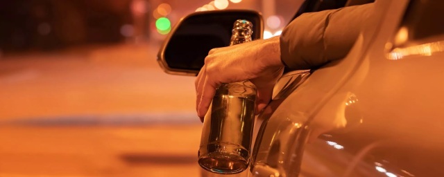 &Mu;&epsilon;&theta;&upsilon;&sigma;&mu;έ&nu;&eta; &pi;ή&rho;&epsilon; &sigma;&beta;ά&rho;&nu;&alpha; 15 &alpha;&upsilon;&tau;&omicron;&kappa;ί&nu;&eta;&tau;&alpha; &kappa;&alpha;&iota; έ&nu;&alpha; &pi;&epsilon;&rho;ί&pi;&tau;&epsilon;&rho;&omicron; - Video