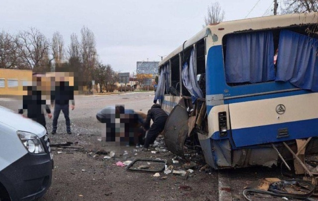 Πόλεμος στην Ουκρανία: Επίθεση σε αστικό λεωφορείο στη Χερσώνα – Τέσσερις νεκροί και 13 τραυματίες