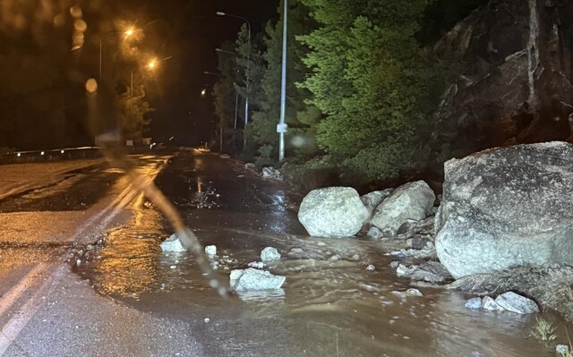 Κακοκαιρία Bora: Σε επιφυλακή οι Αρχές στη Χαλκιδική – Κατολισθήσεις από τη σφοδρή βροχή