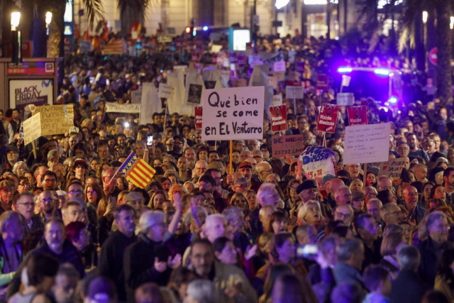 Ισπανία: Μαζική διαδήλωση στη Βαλένθια κατά των Αρχών για τη διαχείριση των πλημμυρών