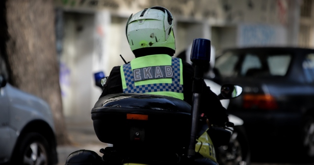 Θεσσαλονίκη: Φορτηγό παρέσυρε πεζούς στην Εθνική Οδό προς τις Σέρρες - Τρεις τραυματίες, ο ένας σοβαρά