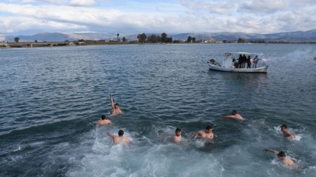 Με συννεφιά και έως 17 βαθμούς τα Θεοφάνια – Βροχές την Τρίτη