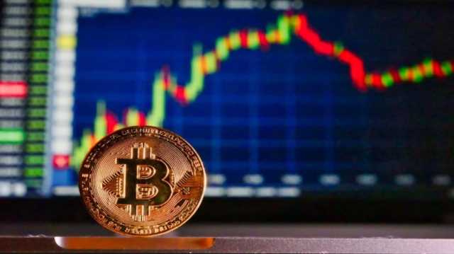 Έχασε «πορτοφόλι» με Bitcoin αξίας 600 εκατ. και τώρα θέλει να αγοράσει τη χωματερή για να το ξαναβρεί