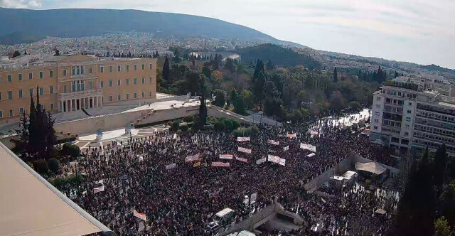 Συγκέντρωση στο Σύνταγμα για τα Τέμπη - Πάνω από 110 συλλαλητήρια σε όλη την Ελλάδα