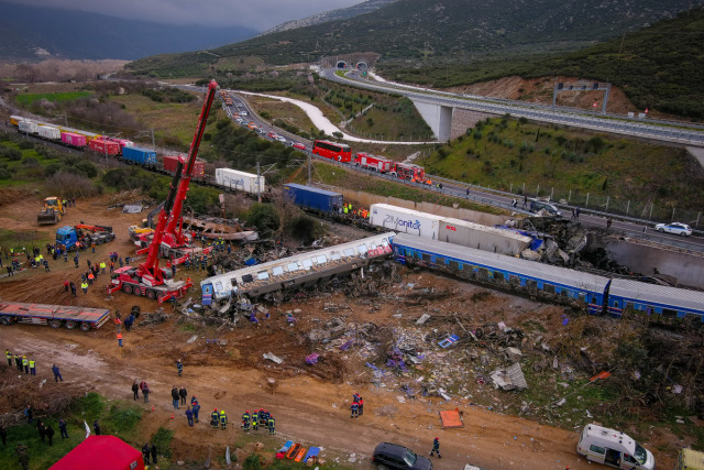 Τέμπη: Το πόρισμα για τις εκρήξεις - Πώς ερμηνεύει το Πανεπιστήμιο Γάνδης τις τεράστιες φλόγες μετά τη σύγκρουση