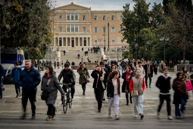 Καιρός: Σταδιακή άνοδος της θερμοκρασίας από την Πέμπτη - Έρχεται νέα πτώση την ερχόμενη εβδομάδα (χάρτες)