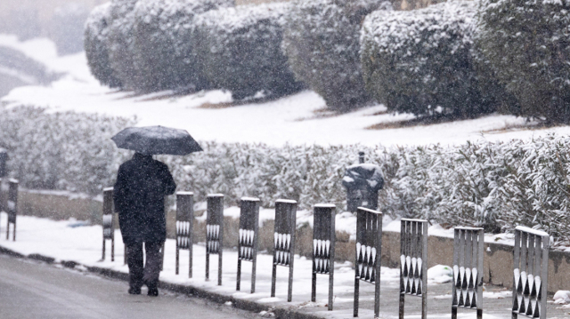 Η ψυχρή εισβολή έρχεται σε δύο κύματα - Πού αναμένεται να χιονίσει στην Αττική