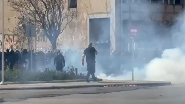 Συγκέντρωση για τα Τέμπη: Σοβαρά επεισόδια στην Θεσσαλονίκη - Δείτε βίντεο