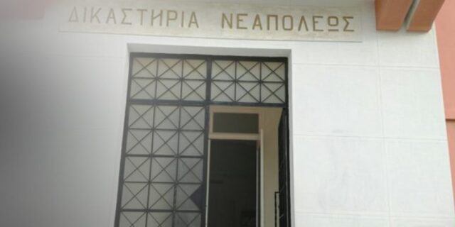 Στον εισαγγελέα ο 26χρονος που χτύπησε με πέτρα τον παππού του στον Άγιο Νικόλαο
