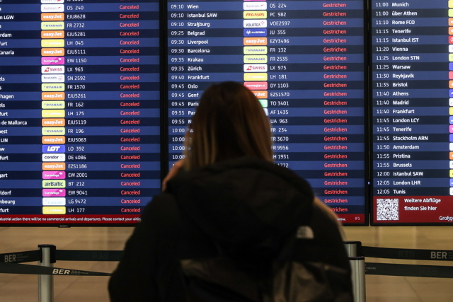 Απεργιακές κινητοποιήσεις σε 10 αεροδρόμια της Γερμανίας - Τουλάχιστον 3.400 πτήσεις ακυρώνονται
