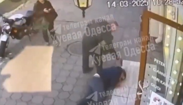 Ουκρανία: Νεκρός από πυρά αγνώστου έπεσε αντιρώσος ακτιβιστής στην Οδησσό
