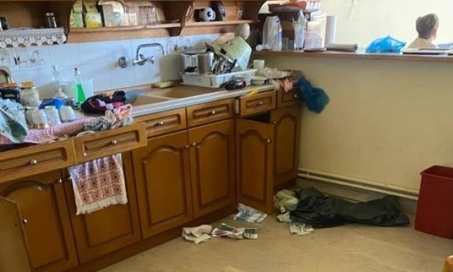 Βανδάλισαν κτήριο του ΚΑΠΗ στα Κουφάλια, έκλεψαν δημοτικό αυτοκίνητο και... ήπιαν μπύρες - Δείτε φωτογραφίες