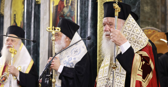 Ολοκληρώθηκε η εξόδιος ακολουθία του Μητροπολίτη πρώην Θεσσαλονίκης Άνθιμου χοροστατούντος του Ιερώνυμου