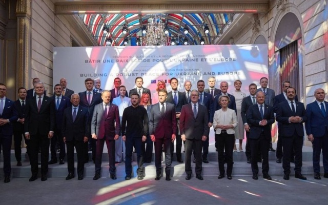 Πόλεμος στην Ουκρανία: Δεν υπάρχει λόγος να αρθούν οι κυρώσεις κατά της Ρωσίας, συμφώνησαν οι ηγέτες στο Παρίσι
