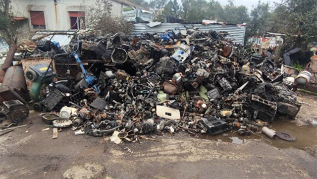 Συνελήφθη 37χρονος για περιβαλλοντική ρύπανση στη Θεσσαλονίκη - Είχε στην κατοχή του μέχρι και κινητήρες αυτοκινήτων, δείτε φωτογραφίες