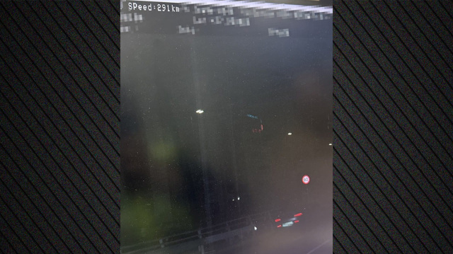 Mercedes έτρεχε με 291 χλμ. στη Συγγρού - Το αμάξι ανήκει σε πολύ γνωστή εταιρεία, αναζητείται ο οδηγός