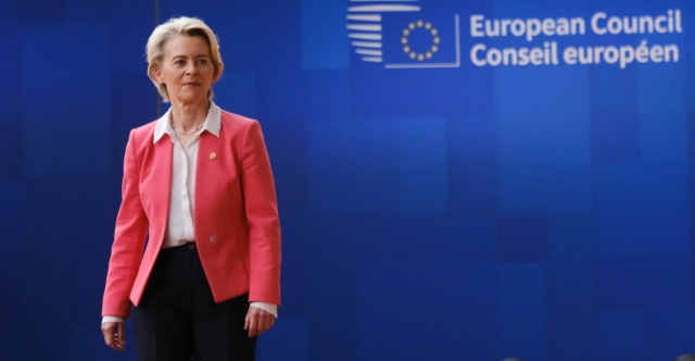 Κομισιόν: Σήμερα θα παρουσιαστούν τα ευρωπαϊκά αντίποινα στους δασμούς του Ντόναλντ Τραμπ