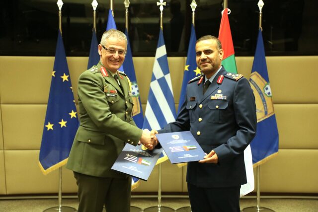 Υπεγράφη το πρόγραμμα στρατιωτικής συνεργασίας Ελλάδας - Ηνωμένων Αραβικών Εμιράτων για το 2025