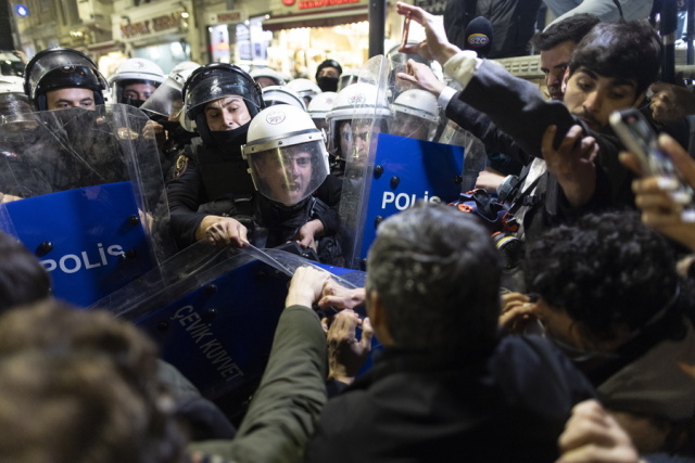 Δεκάδες συλλήψεις στην Κωνσταντινούπολη μετά το κάλεσμα για διαδηλώσεις την Πρωτομαγιά