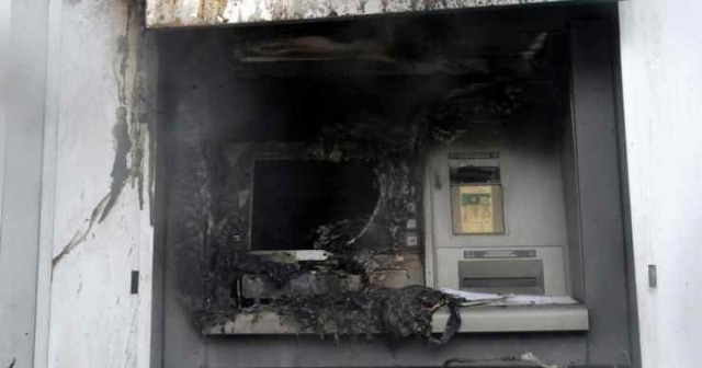Θεσσαλονίκη: Επιχείρησαν να «ξηλώσουν» ΑΤΜ στη Ν. Ευκαρπία