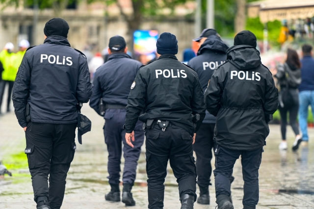 Τουρκία: Η αστυνομία συνέλαβε 18 εργαζομένους στον δήμο της Κωνσταντινούπολης