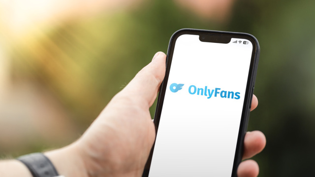 Σουηδικό «μπλόκο» στο OnlyFans – Ψηφίστηκε νόμος που απαγορεύει την αγορά πορνογραφικού περιεχομένου από την πλατφόρμα