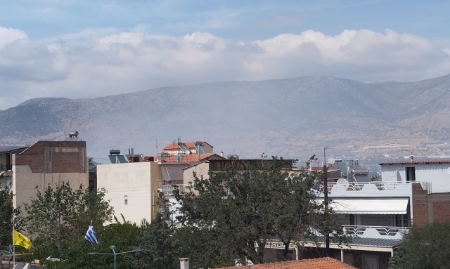 Χωρίς ενεργό μέτωπο η φωτιά στον Ασπρόπυργο