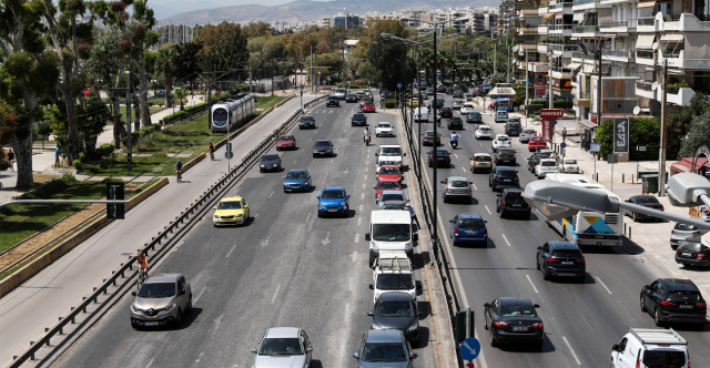 Κυκλοφοριακές ρυθμίσεις το βράδυ της Πέμπτης στη Λεωφόρο Ποσειδώνος λόγω εργασιών