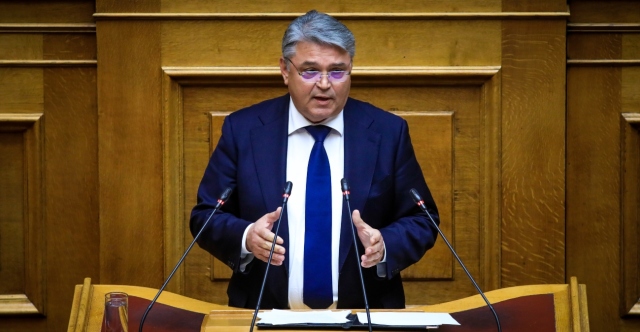 Live &alpha;&pi;ό &tau;&eta; &Beta;&omicron;&upsilon;&lambda;ή &eta; &sigma;&upsilon;&zeta;ή&tau;&eta;&sigma;&eta; &gamma;&iota;&alpha; &tau;&omicron; &Kappa;&rho;ά&tau;&omicron;&sigmaf; &Delta;&iota;&kappa;&alpha;ί&omicron;&upsilon;, &sigma;&tau;&omicron; &beta;ή&mu;&alpha; &omicron; &Nu;&alpha;&tau;&sigma;&iota;ό&sigmaf;