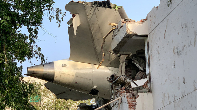 «Mayday! Χάνω ισχύ, δεν μπορούμε να πάρουμε ύψος!» - Ποια είναι τα δύο σενάρια έως τώρα για την τραγωδία με το Dreamliner της Air India