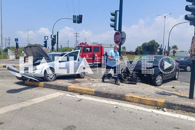Τροχαίο με τρεις τραυματίες στην Πατρών - Πύργου, τους απεγκλώβισε η Πυροσβεστική - Δείτε βίντεο και φωτογραφίες