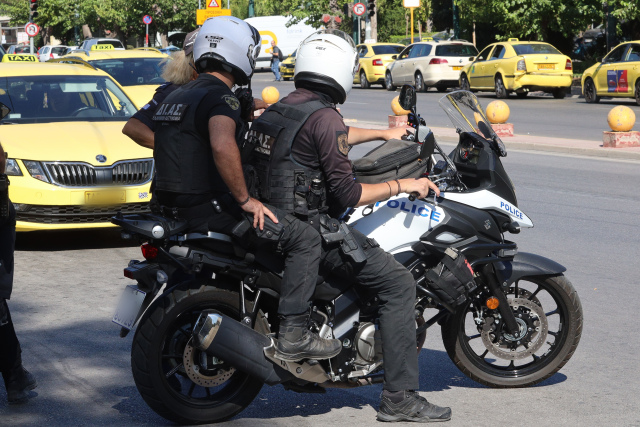 Εξαρθρώθηκε κύκλωμα διακίνησης μεταναστών σε χώρες της ΕΕ - Δύο συλλήψεις