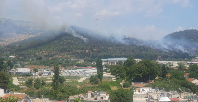 Υπό πλήρη έλεγχο η φωτιά στην Καβάλα - Το 112 έστειλε προειδοποιητικό μήνυμα
