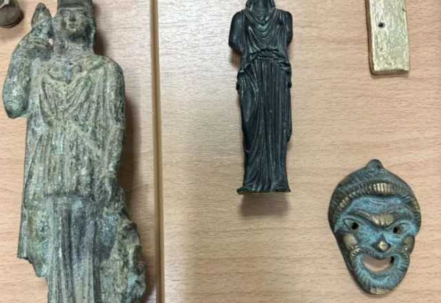Ελεύθεροι με όρους οι 39 συλληφθέντες για τα κυκλώματα αρχαιοκαπηλίας – €50.000 εγγύηση οι δύο «αρχηγοί»