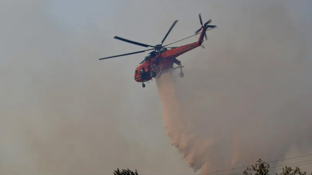 Καλύτερη η εικόνα της φωτιάς στο Κάτω Σχολάρι Θεσσαλονίκης - Δεν απειλούνται κατοικίες